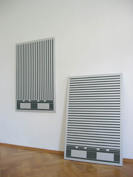 2 Bilder Steifen an Wand